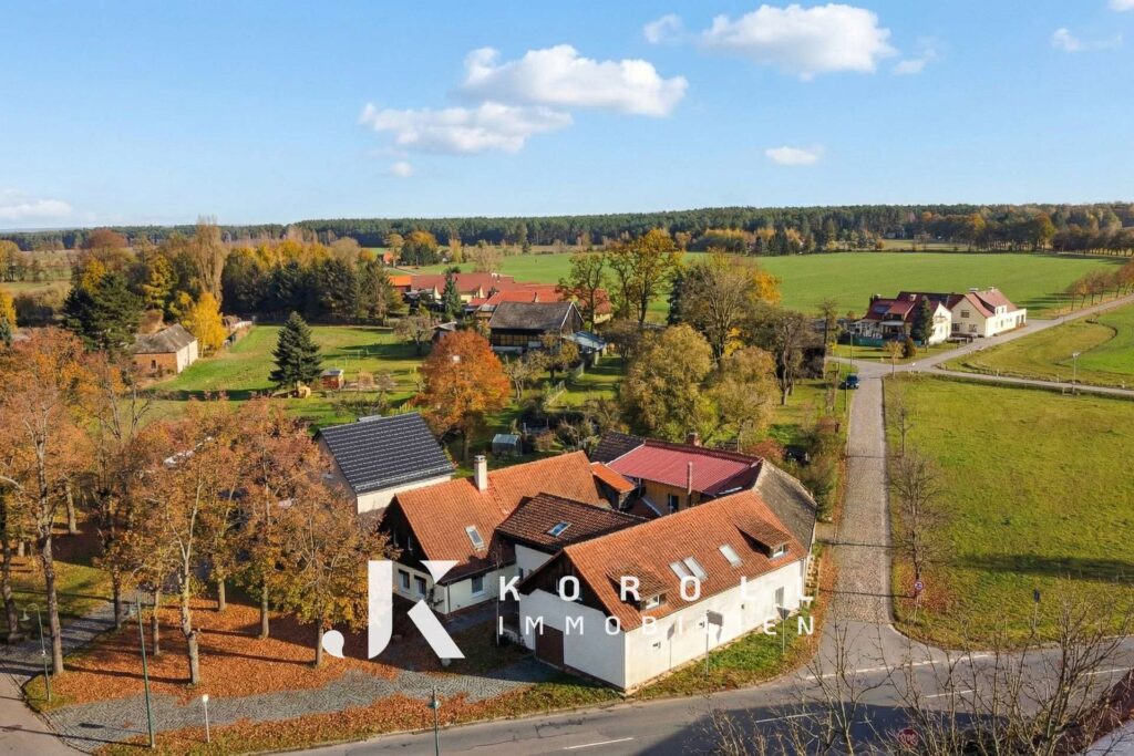 Endlich viel Platz: Großer Vierseithof zum Wohnen und Werken